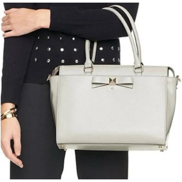 Kate Spade patent leather handbags - Picture 3 of 10